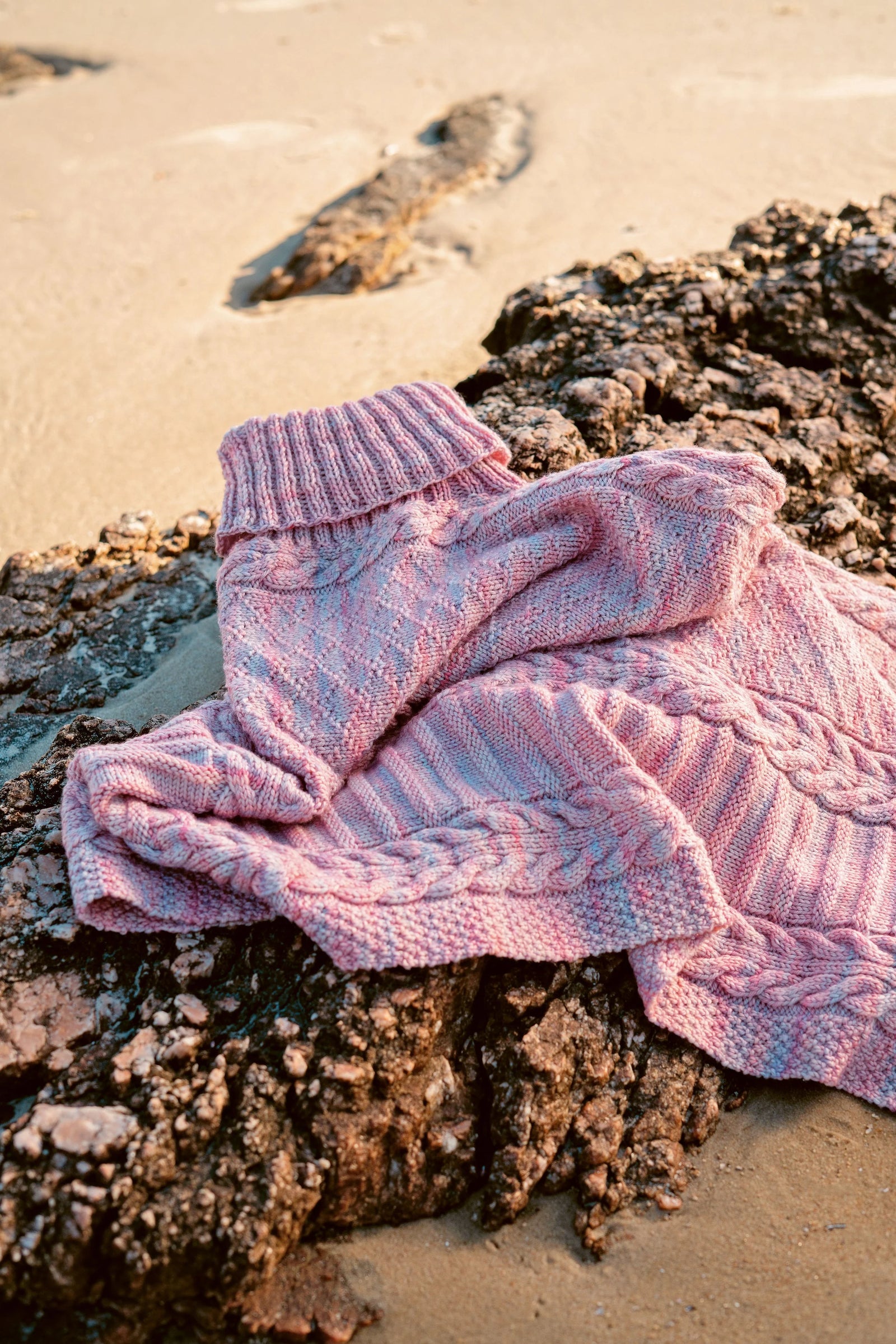 Timeless Knits: 17 Classic Knitting Patterns from the Heart of Uruguay