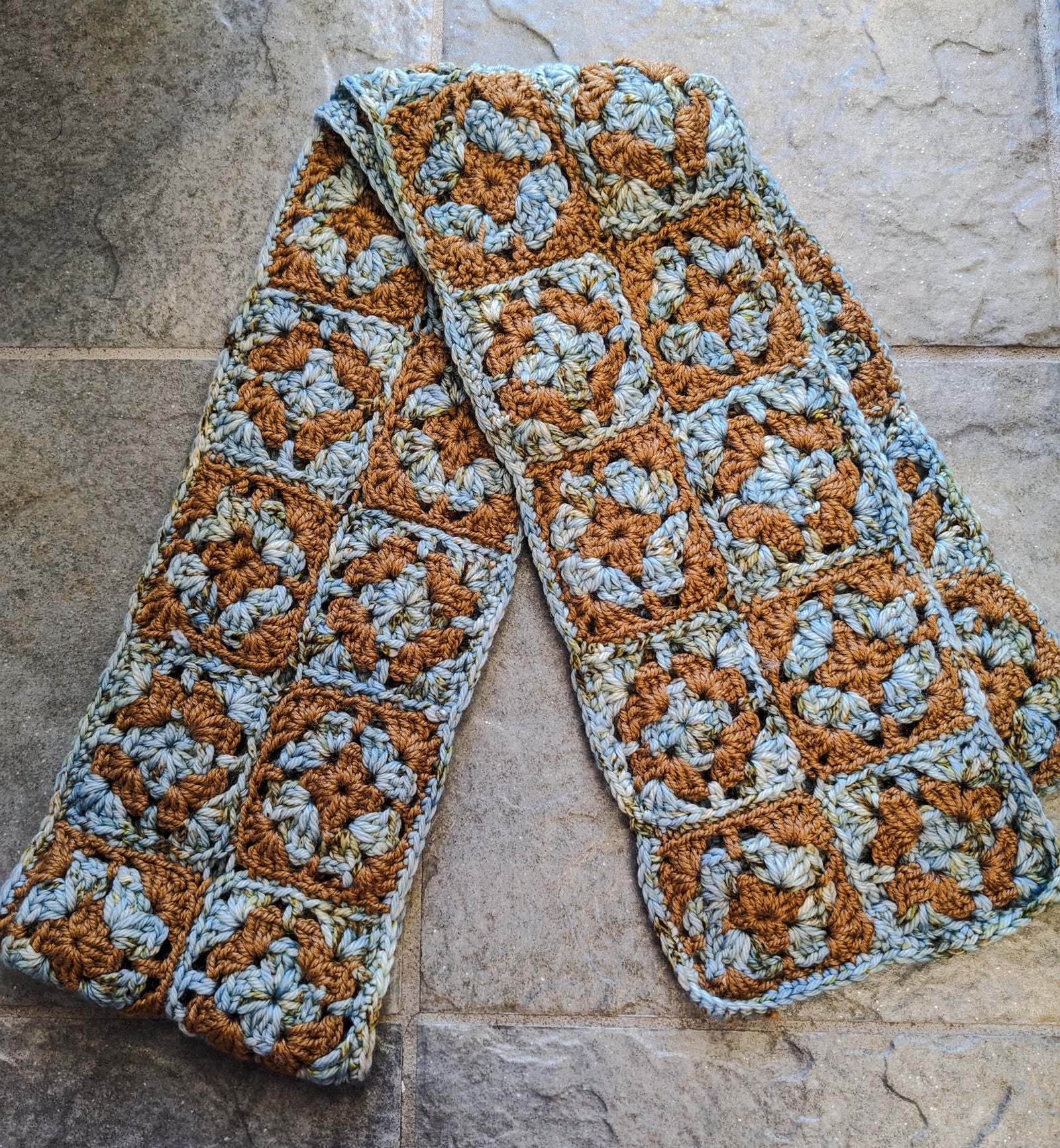 Granny Ann's - Granny Square Scarf Kit