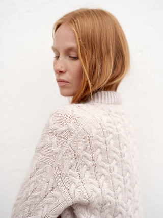 Nordic Chic: Knitting a Modern Wardrobe by Leeni Hoimela