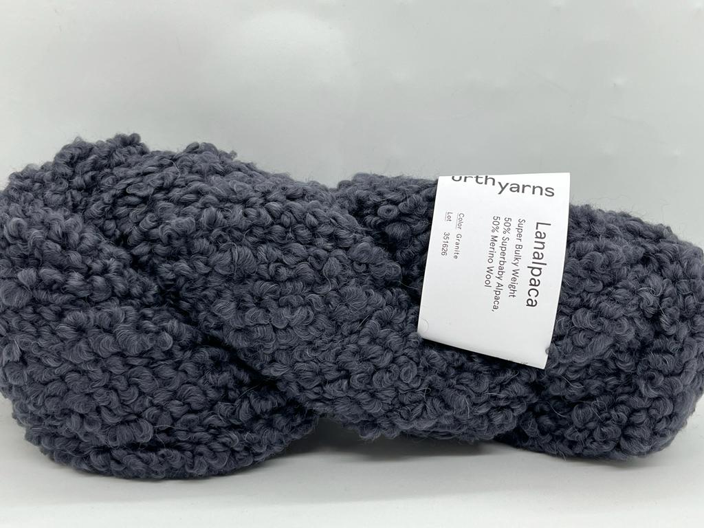 Black Chunky Yarn Super Bulky Merino Wool Yarn Weight 6 Chunky