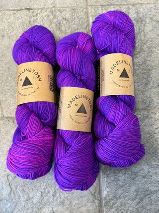Madelinetosh Twist Light – Hue of the Moment