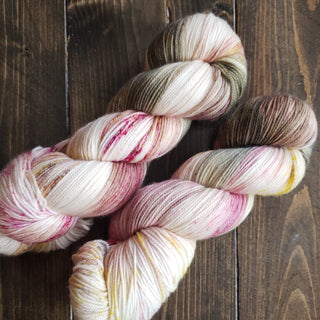 Lavender Lune 75/25 SW Fingering