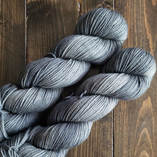 Lavender Lune 75/25 SW Fingering